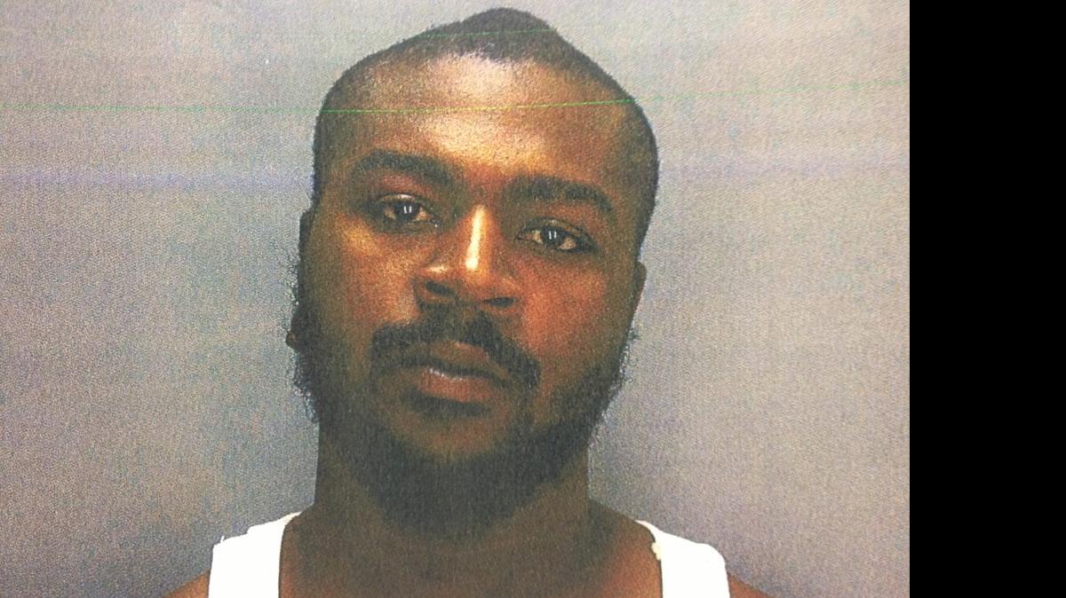 
Travaris Dixon 
