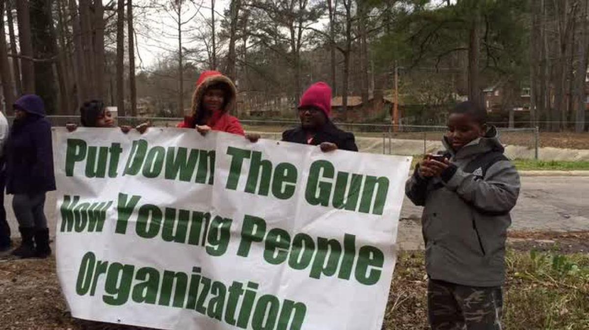 NaJeer Buggs’ family visits the area where his body was found on July 3.