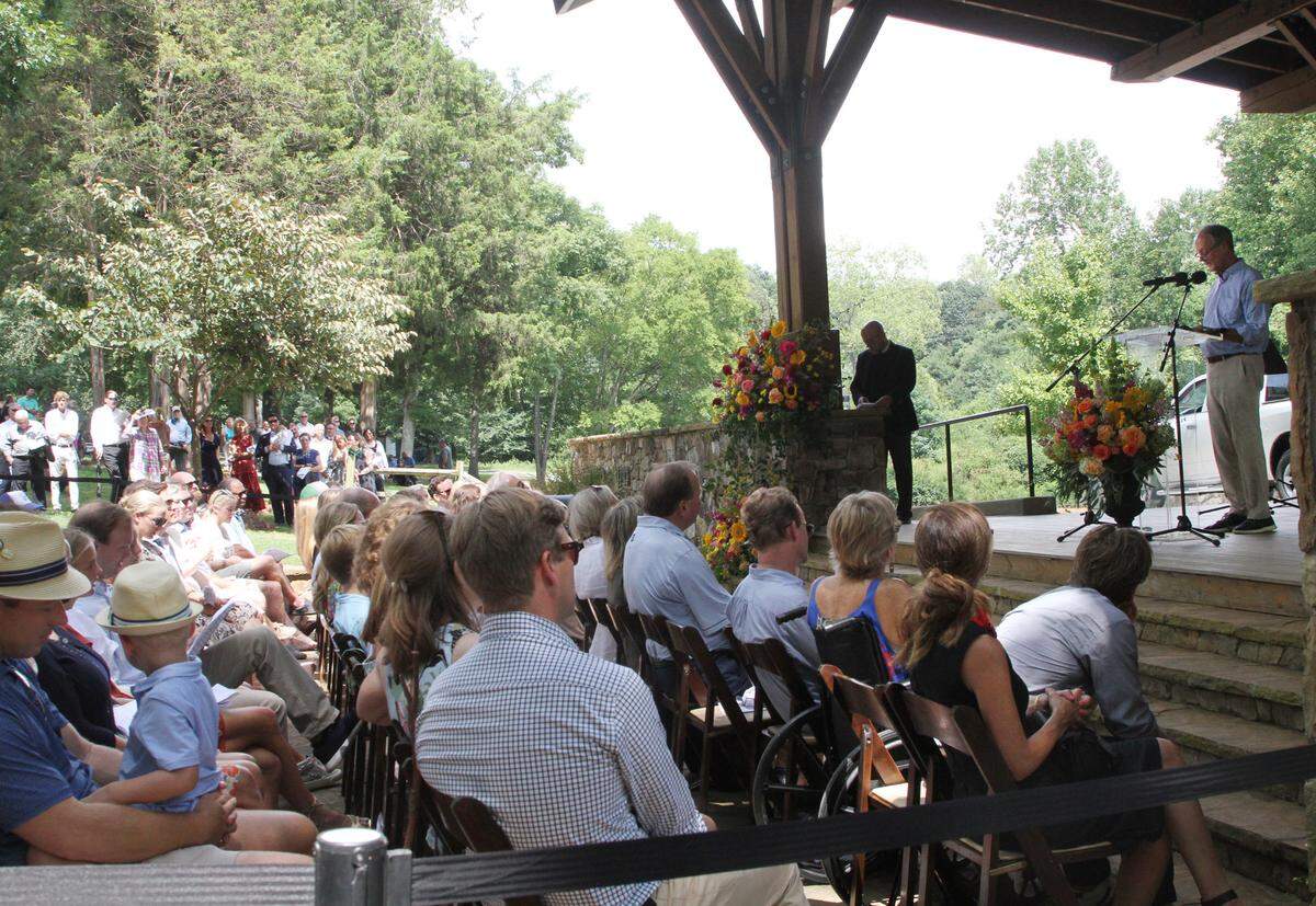 Hundreds gathered Sunday at the Anne Springs Close Greenway for a memorial service for greenway namesake Anne Springs Close.