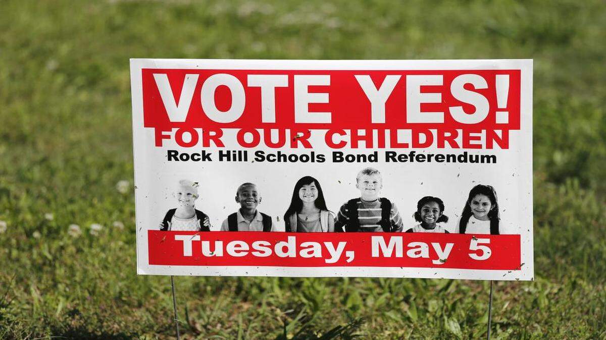 
A “Vote Yes” sign for the Rock Hill schools’ bond referendum.
