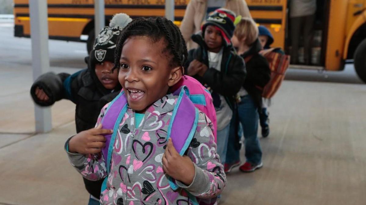Riverview Elementary students arrive for school in January 2015.