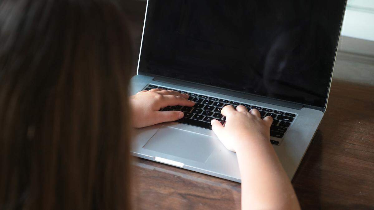 School officials in Chester County have set plans for virtual and hybrid learning this fall in adjusting to the threat of coronavirus. The county now must deal with the challenges of poverty and spotty service.