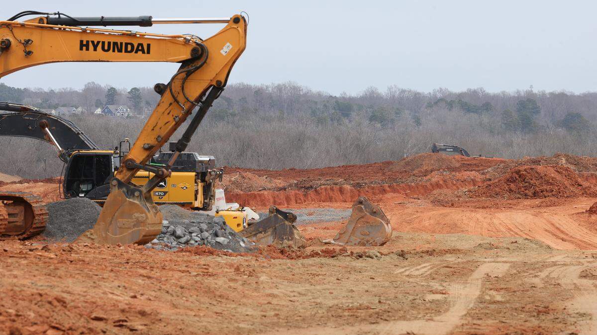 South Carolina state fire marshal’s office issued a blasting permit to Palmetto Rock Services related to a new residential subdivision, shown here, on Springfield Parkway.