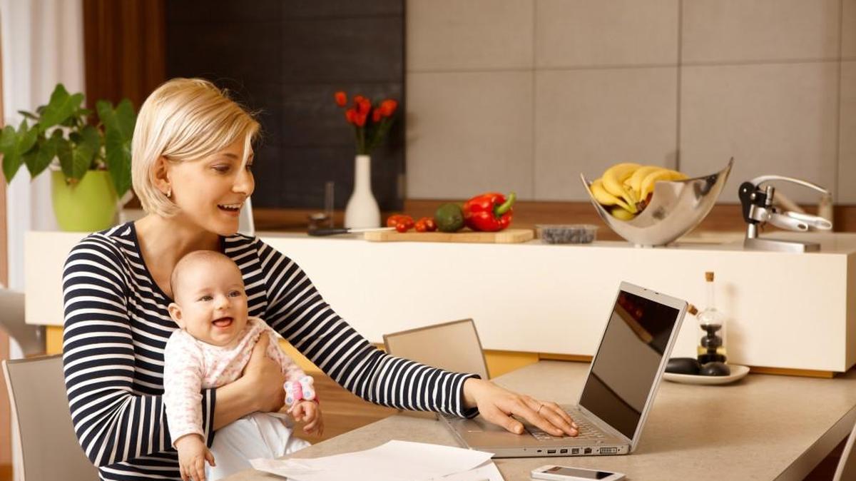 The Rock Hill City Council is considering a proposal to add four weeks of paid maternity leave to its benefits package for certain city employees.
