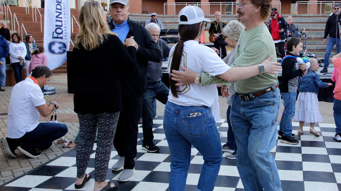Festival-lovers gather in downtown Rock Hill for annual ode to spring