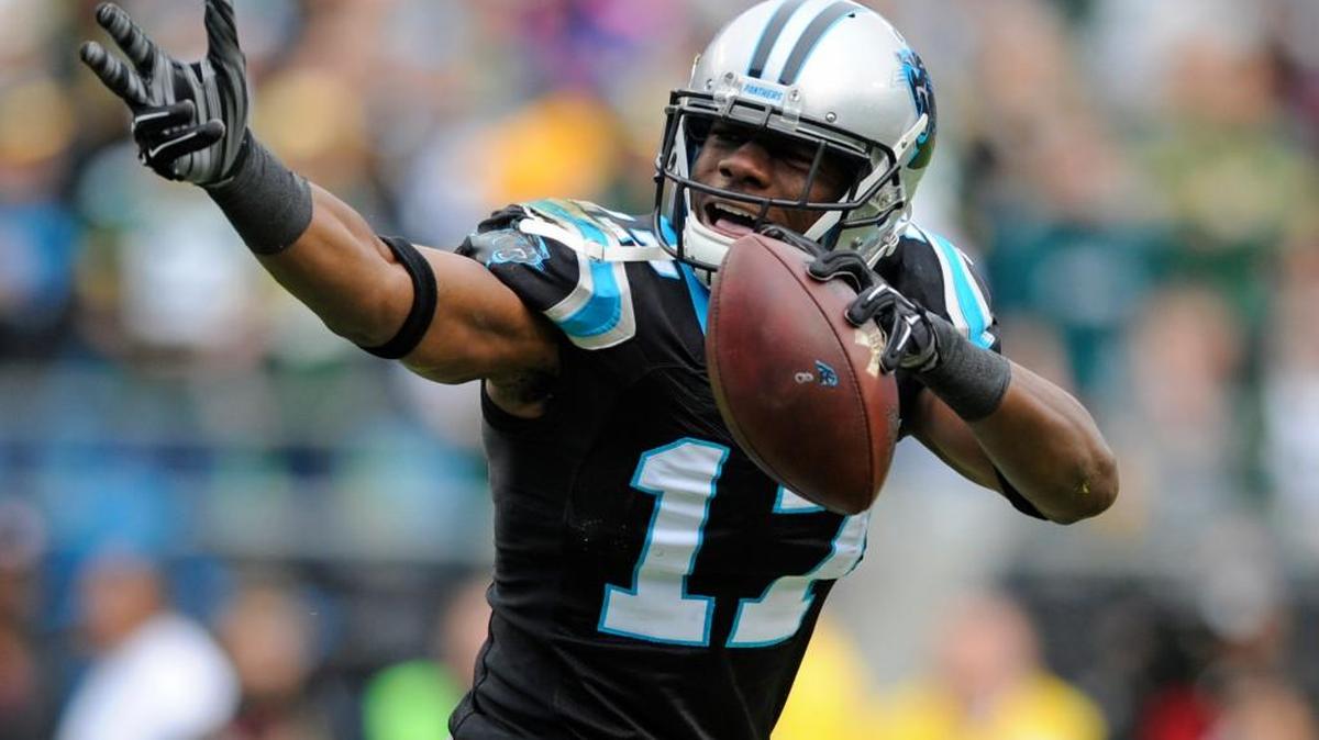 Carolina Panthers' Devin Funchess (17) celebrates after his catch against the Green Bay Packers. Funchess will be signing autographs at the Academy Sports + Outdoors store in Rock Hill on Tuesday.