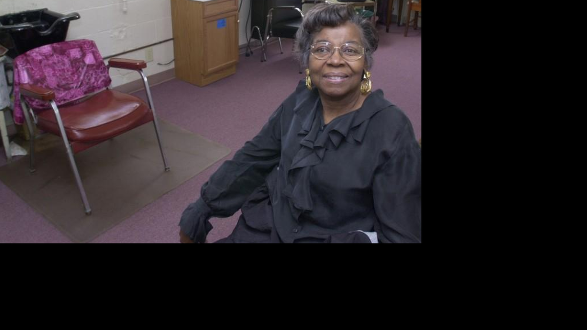 Mildred “Skeet” Brown in her Rock Hill hair salon in 2001 after her license had been suspended. The law for experienced hairdressers was changed in 2002 because of an outcry over Brown losing her license.
