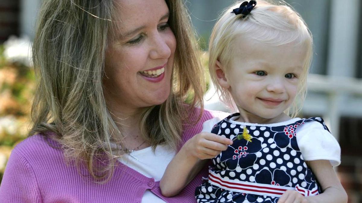 
Andrea Friddle with her daughter Riley in April 2005.

