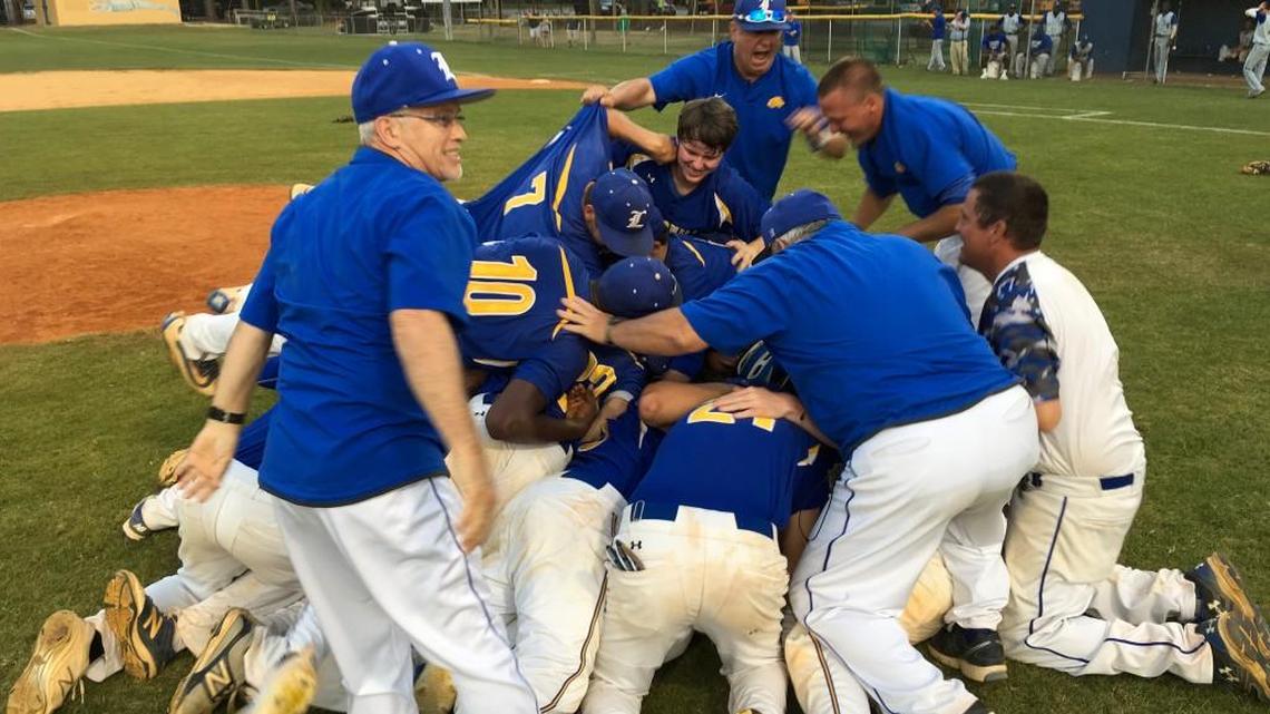 Police, firefighters welcome Lewisville state champ team back to Chester County
