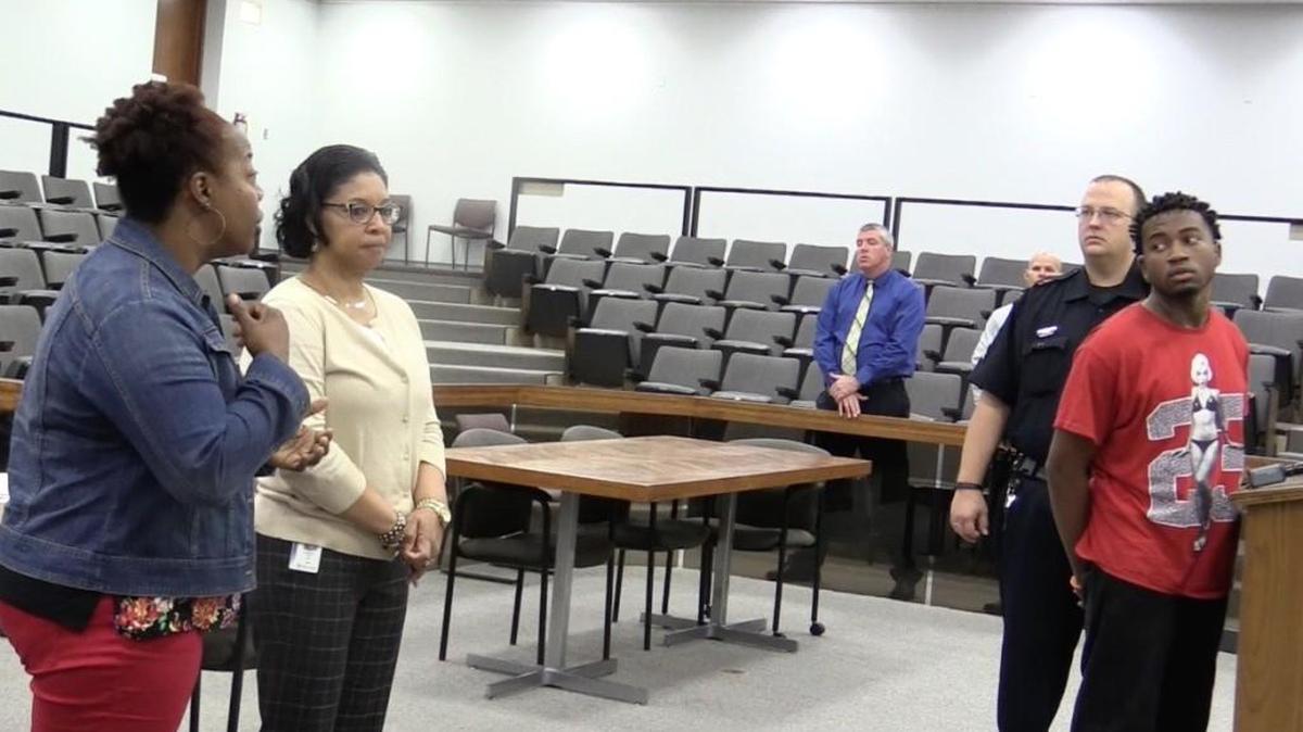 Latoya Cureton’s aunt Liz McKnight, left, addresses Rock Hill murder suspect Robert Johnson in court on Wednesday.