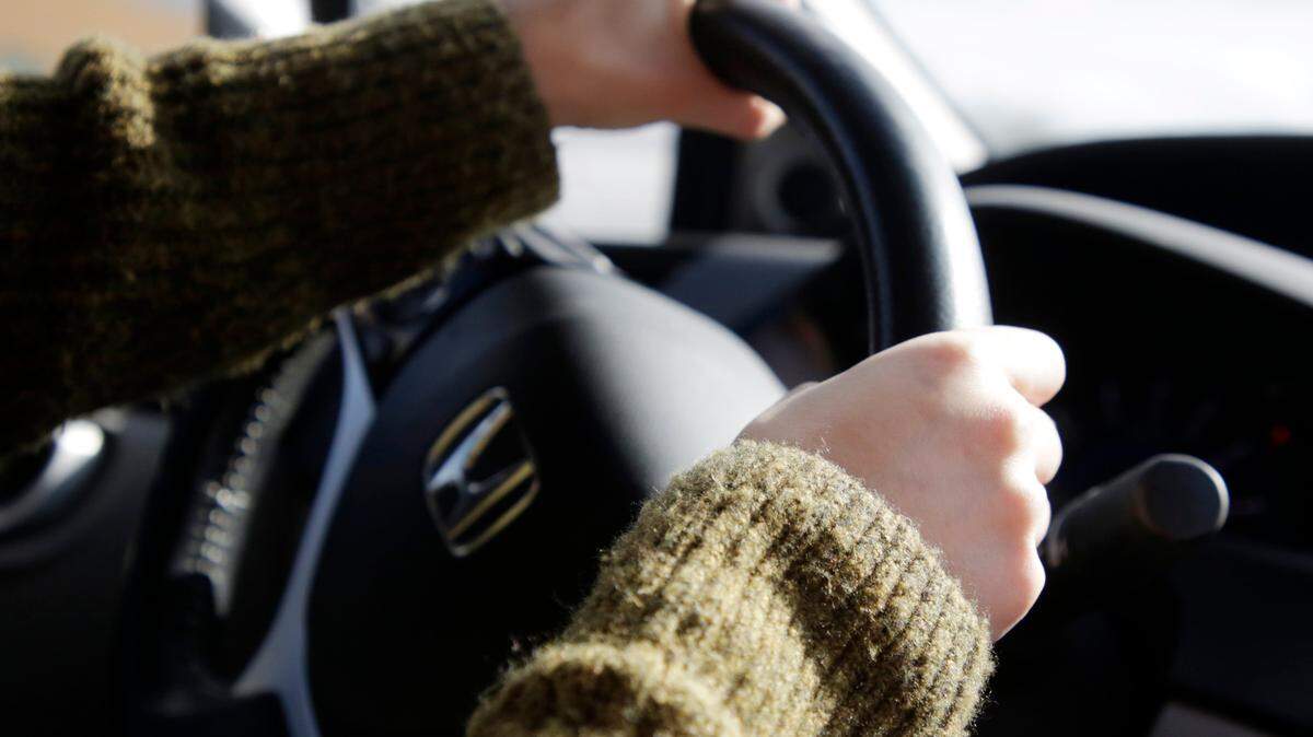 Millions nationwide commute to work. A Charlotte health official said the long drives, time in traffic could be affecting commuters’ health.