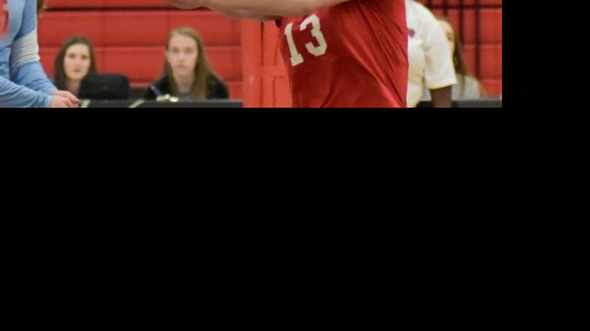 Senior Gwen Spencer sets up a shot during a Nation Ford game.