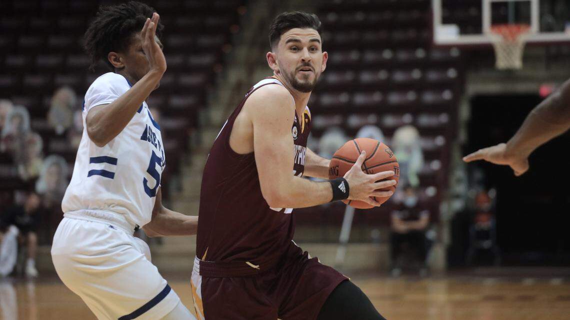 He takes ‘a lot of the blame’ for loss that ends Winthrop’s unbeaten run. Should he?