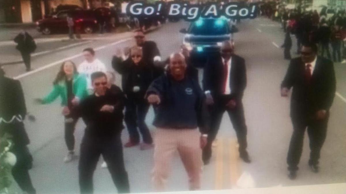 Chester Co. Sheriff Alex Underwood does the Nae Nae in the Chester Christmas parade