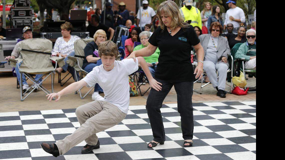 Chalk, beach bash highlight second day of Rock Hill’s Come-See-Me