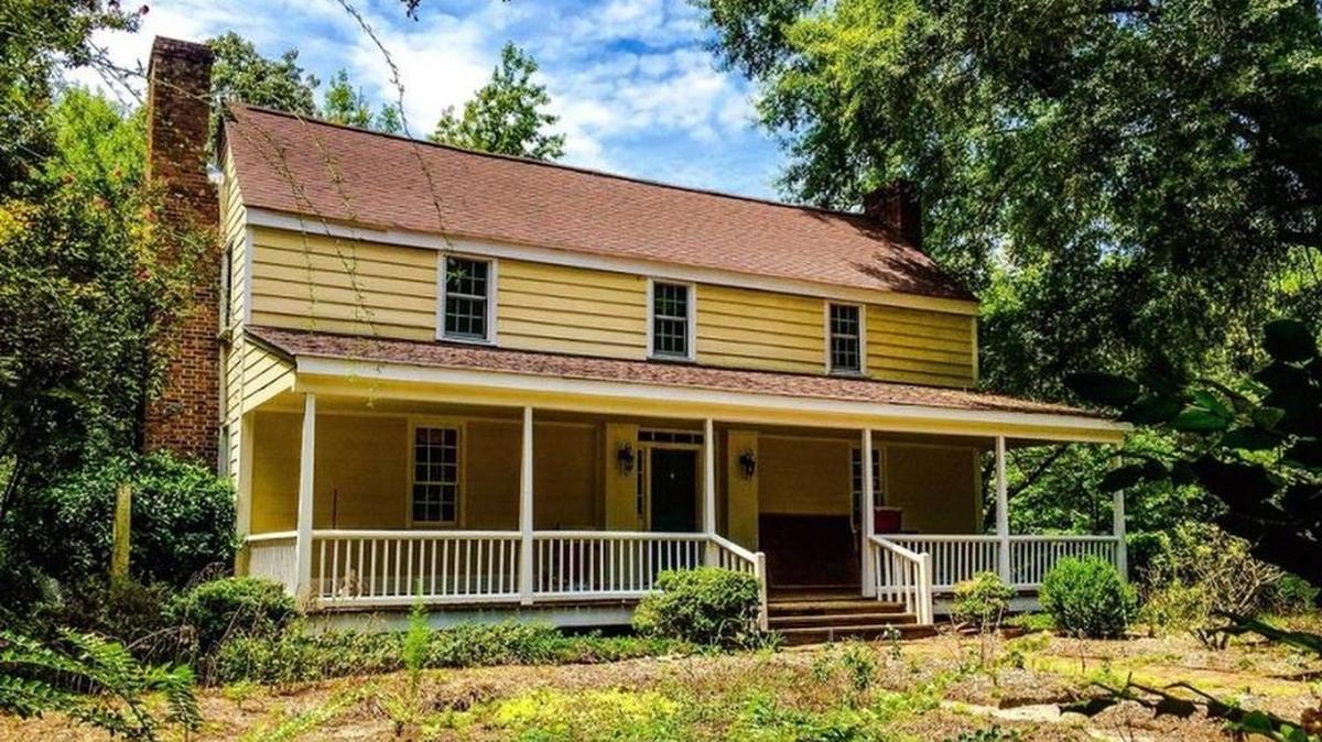 
The Dutch Fork Historical Society is seeking donations to save a 225-year-old home from demolition. 

