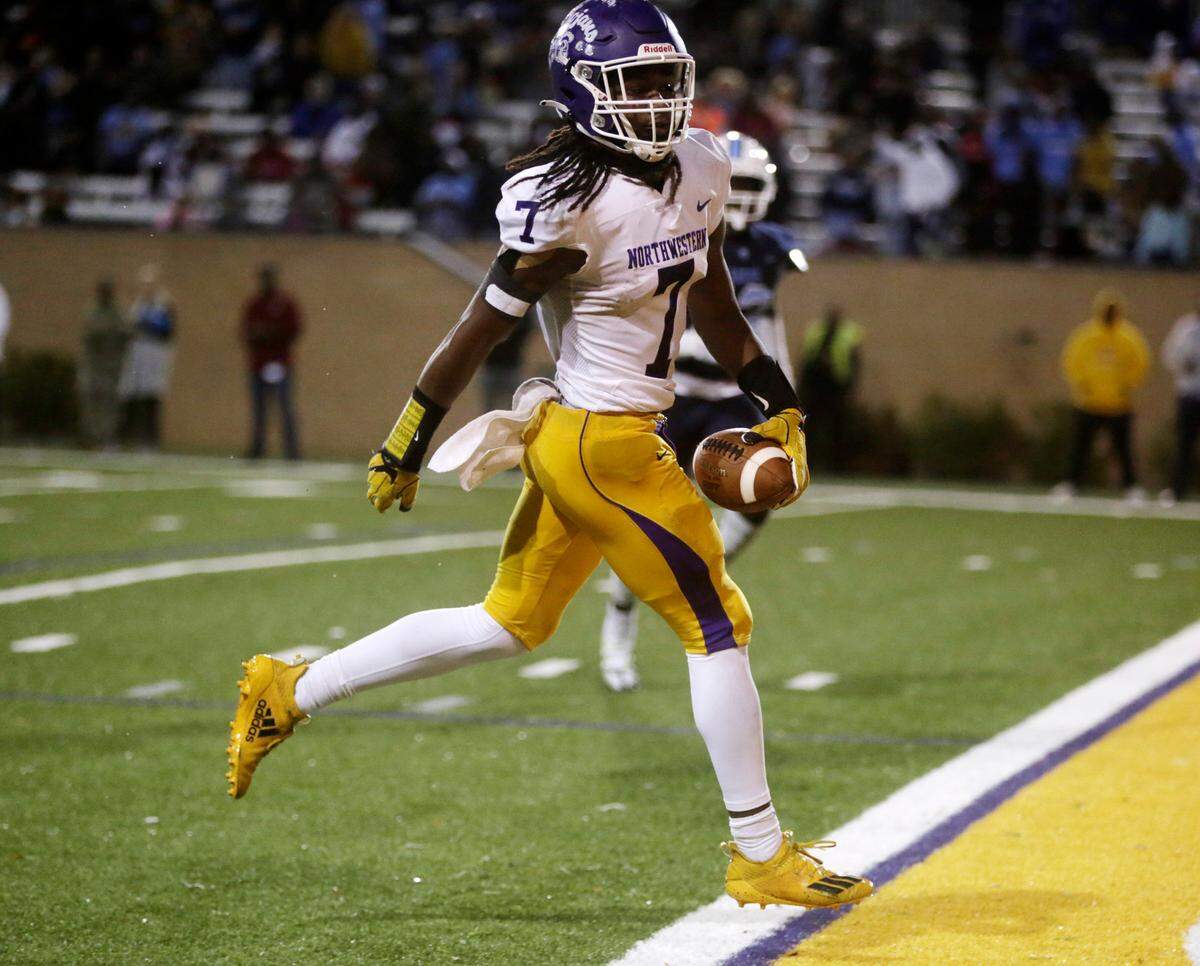 Northwestern’s Elijah Caldwell scores a touchdown Saturday at the Class 4A State Championship game in Columbia.