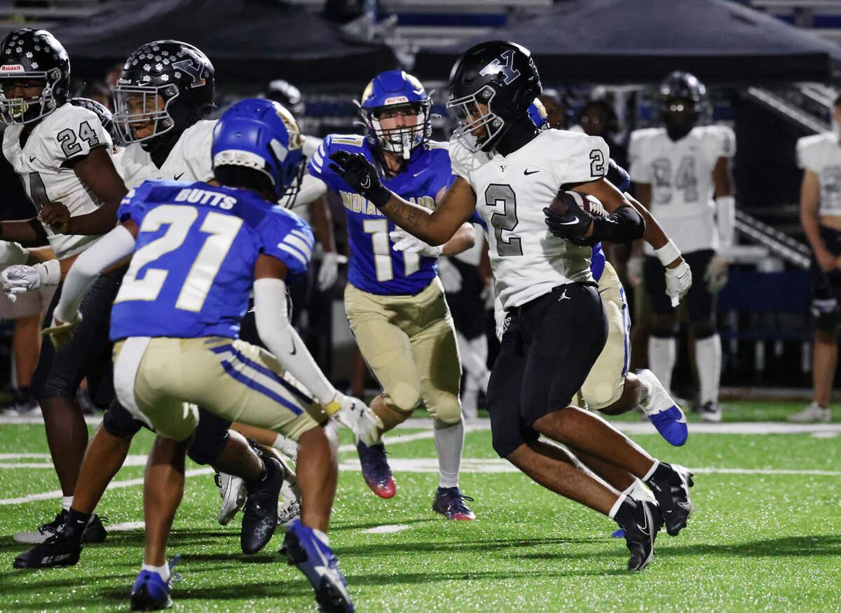 York’s Ayden Davis (2) carries the ball Friday, Sept.29, 2023 in Indian Land, S.C.