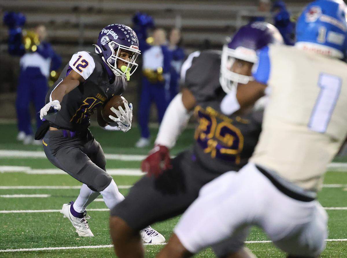 Northwestern’s Jonathan Spurgeon carries the ball Friday, Nov. 22, 2024 in Rock Hill, S.C.
