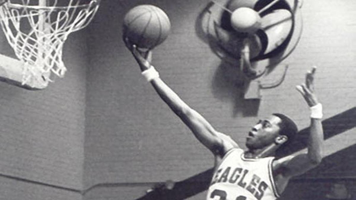 FILE photo of Bennie Bennett in action