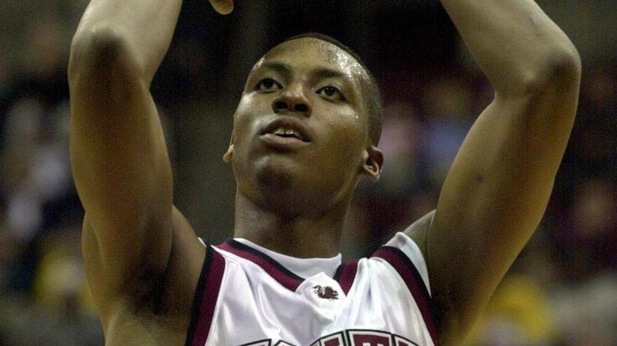 USC’s Rolando Howell puts up a free throw shot against North Carolina Asheville in 2000.