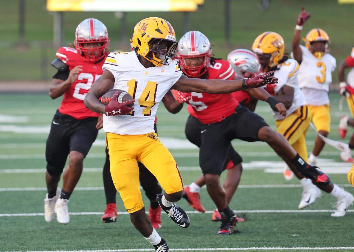 West Charlotte's Davion Jones heads to the end zone in the first play of the game against South Pointe Friday, Sept. 5, 2025 in Rock Hill.