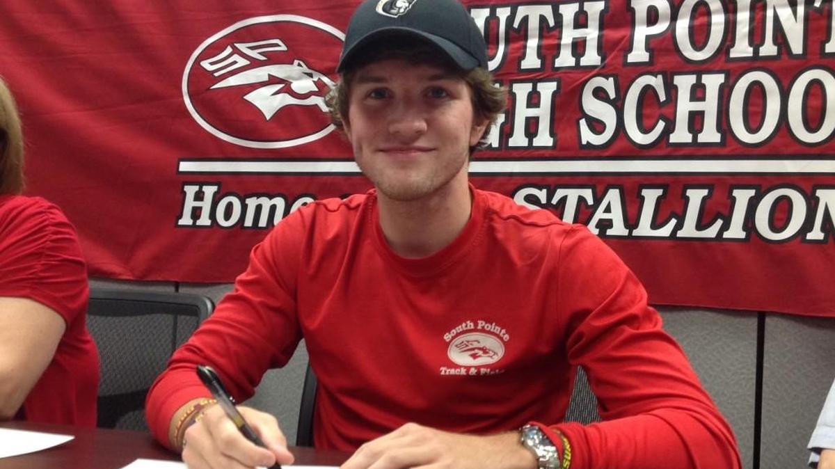Sean Rikard was learning the basics of sprinting earlier this spring. He signed papers Friday to continue his track career at Anderson University, indicative of the potential he has once he gains more experience.