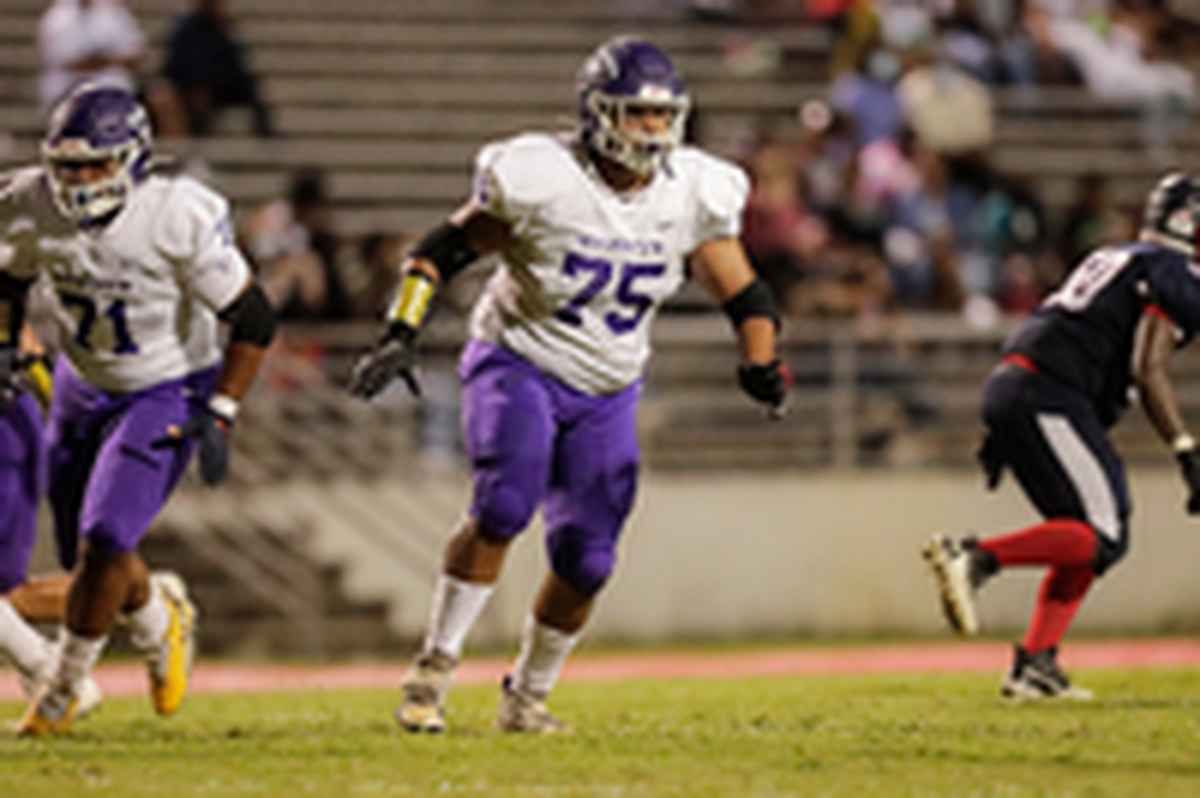 Knox, a Northwestern commit, helped the Trojans clinch a Region 3-4A title in the win over Catawba Ridge.