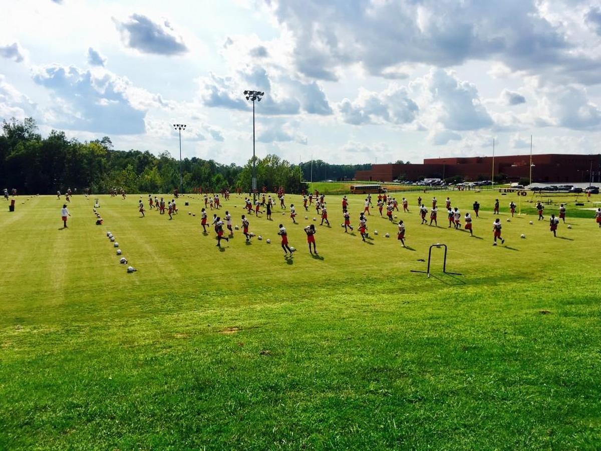 Beginning of a warm Monday practice.