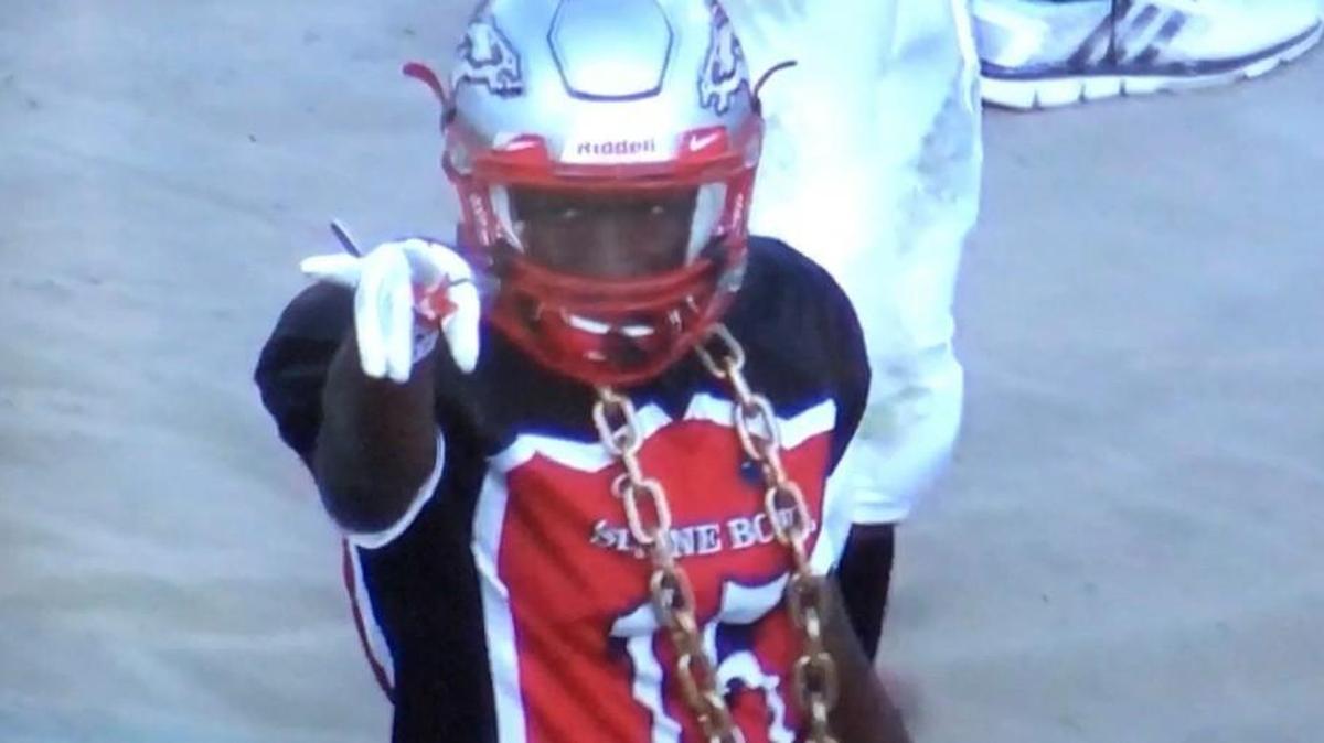 Derion Kendrick points to the crowd after scoring a touchdown during the 2017 Shrine Bowl of the Carolinas all-star game on Saturday, Dec. 16.