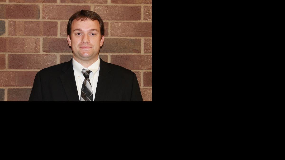 
York boys’ basketball coach Michael Dalton stepped down from his post on Monday for family reasons related to a lengthy daily commute from his home in Gaffney.
