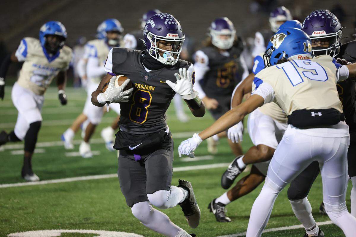 Northwestern’s Zymier Gordon-Miles carries the ball Friday, Nov. 22, 2024 in Rock Hill, S.C.