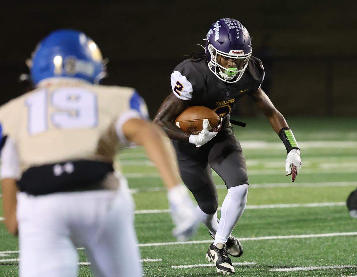 Northwestern’s Jayden Nichols carries the ball Friday, Nov. 22, 2024 in Rock Hill, S.C.