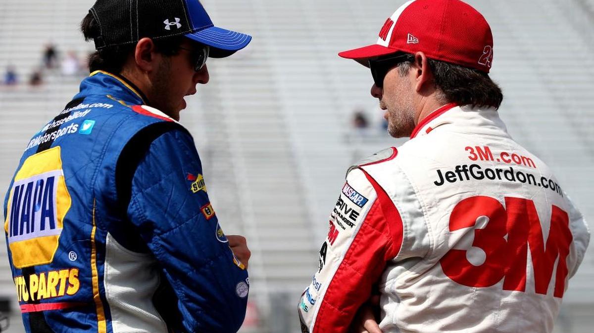 
Chase Elliott (left) will take over for Jeff Gordon (right) in the No. 24 Chevrolet for the 2016 NASCAR Sprint Cup Series season. But he still has some remaining goals for 2015. 
