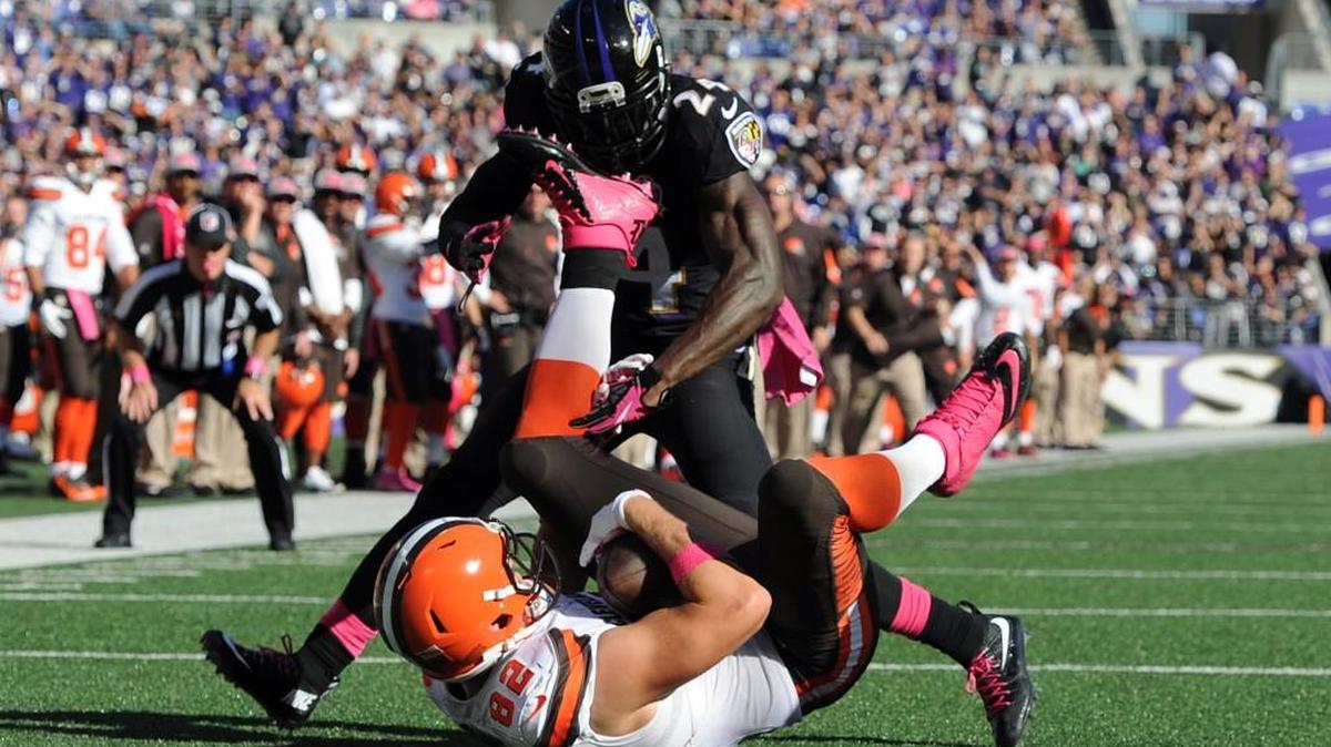 
Cleveland Browns tight end Gary Barnidge has been a popular target for Browns QB Josh McCown. 
