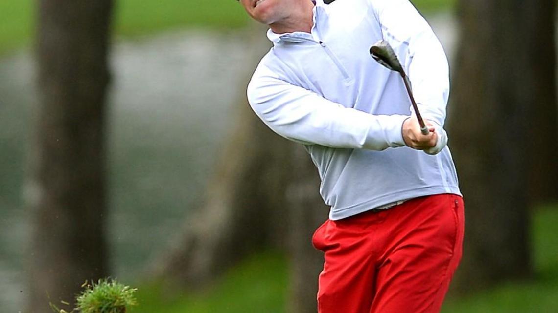 Fan tosses ‘gift’ near Rory McIlroy, then gets tossed by security