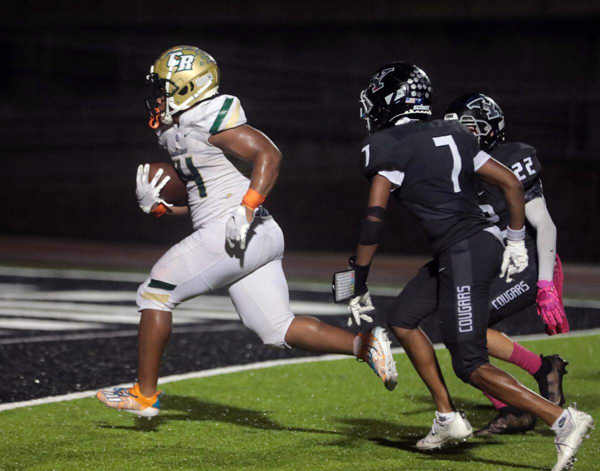 Catawba Ridge’s Tyler Jones heads to the endzone in the team’s game against York. The Copperheads take on Lancaster on Friday.