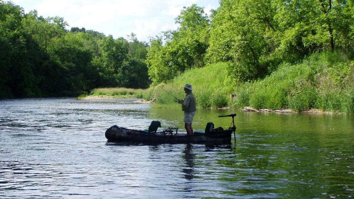 
 The next four to six weeks, with water levels are at seasonal lows,  fish in their fall feeding frenzy, and  temperatures are still quite comfortable, are tailor-made for float fishing from a canoe or kayak. 
